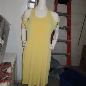 Yellow fitted dress